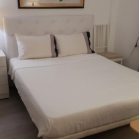 Little Peaceful Retreat Room With Bath, Heating, Terrace, Free Wifi Fridge Easy Parking Марбелья Екстер'єр фото