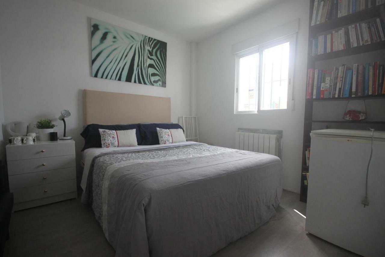 Little Peaceful Retreat Room With Bath, Heating, Terrace, Free Wifi Fridge Easy Parking Марбелья Екстер'єр фото